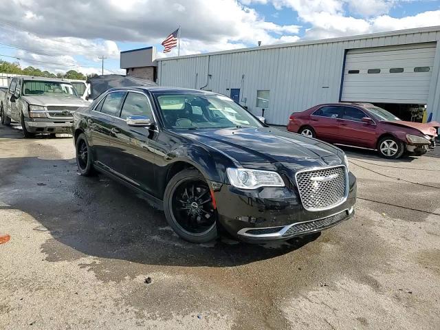 2018 Chrysler 300 Touring VIN: 2C3CCAAG4JH341926 Lot: 90263395