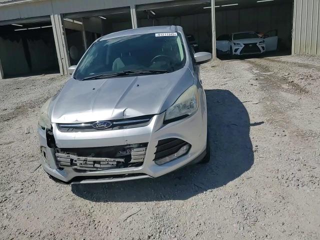 2016 Ford Escape Se VIN: 1FMCU9GXXGUA85596 Lot: 81211345