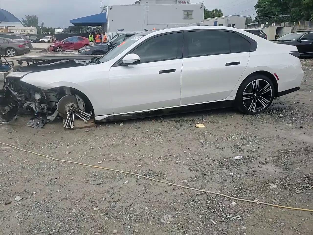 Фото: WBY53EJ05PCN64145