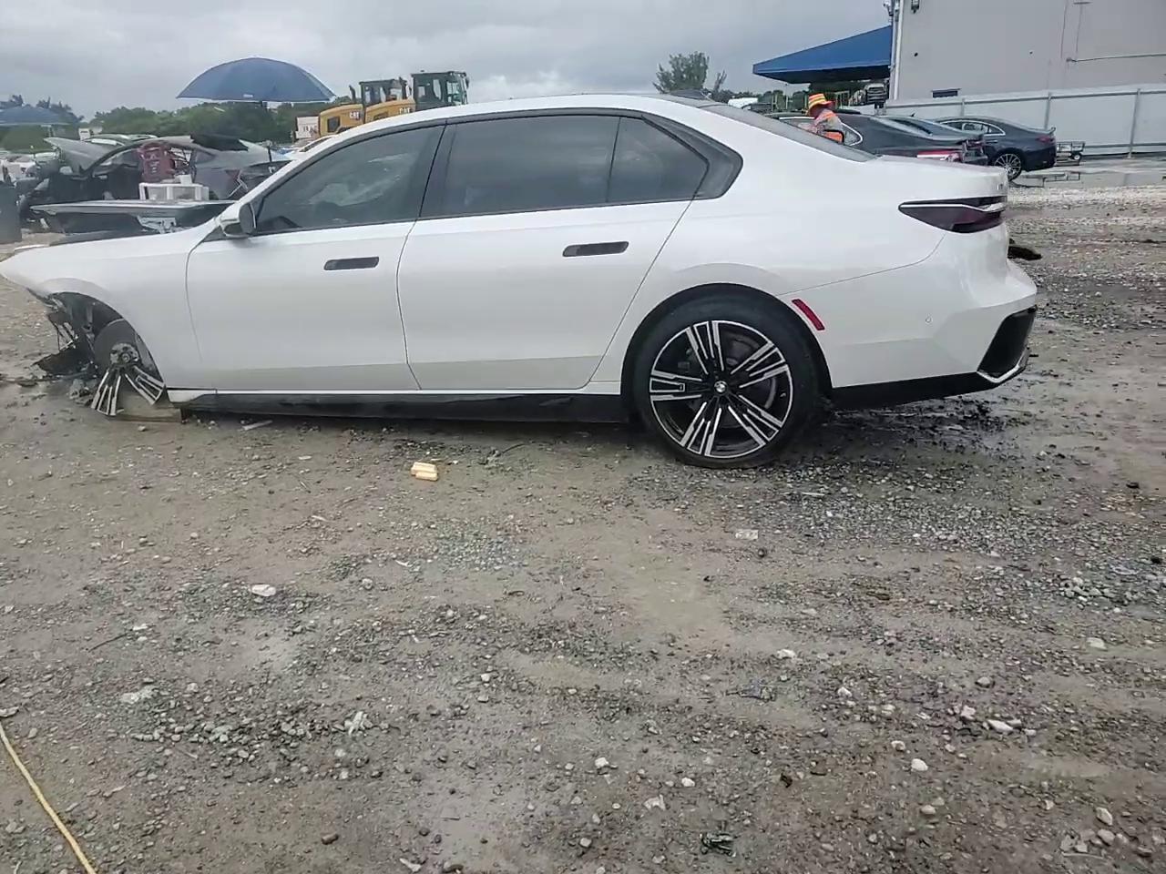 Фото: WBY53EJ05PCN64145