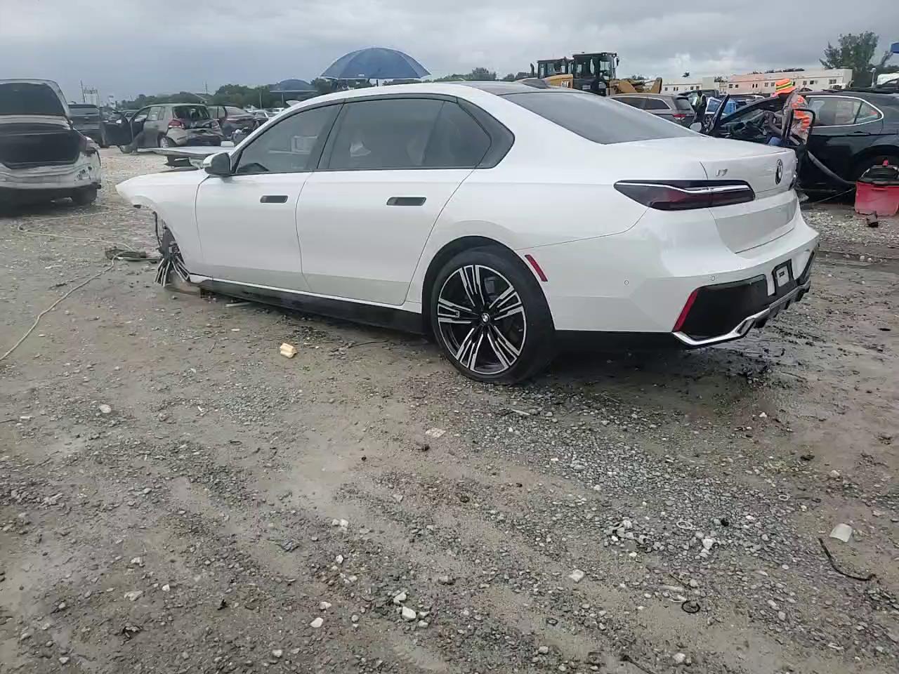 Фото: WBY53EJ05PCN64145