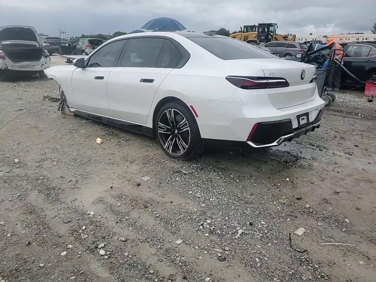 Фото: WBY53EJ05PCN64145