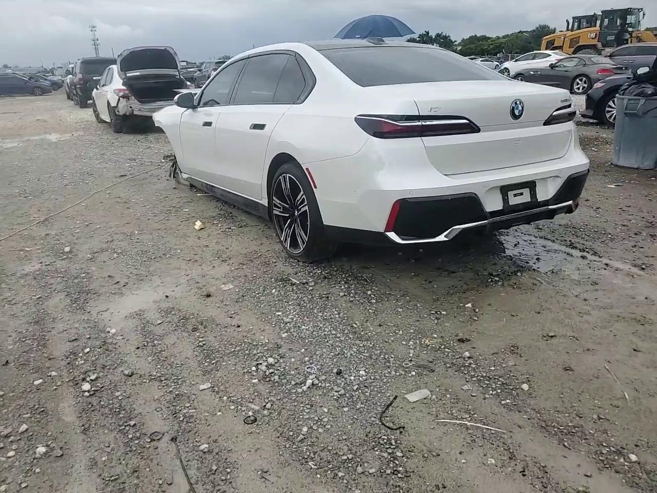 Фото: WBY53EJ05PCN64145