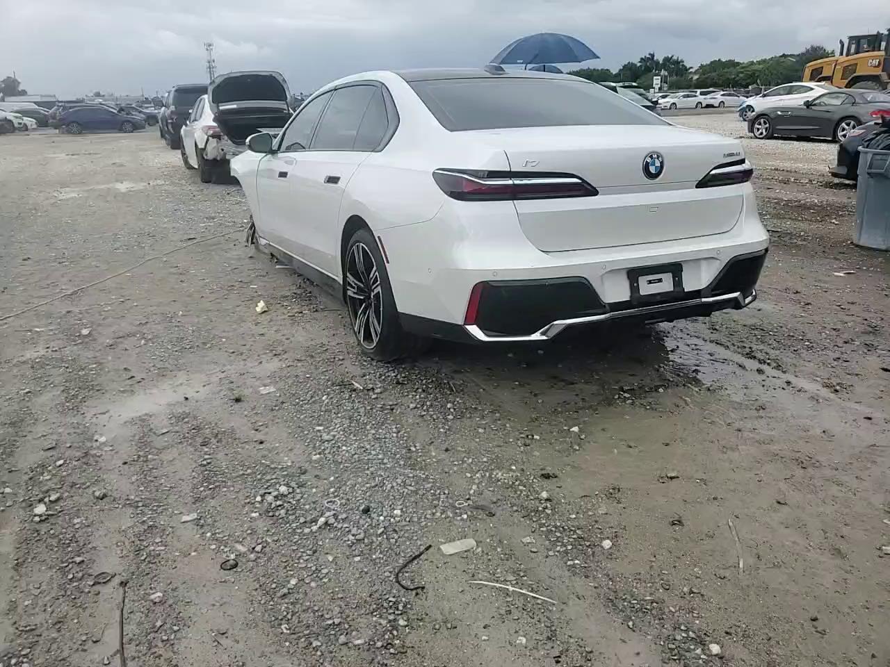 Фото: WBY53EJ05PCN64145