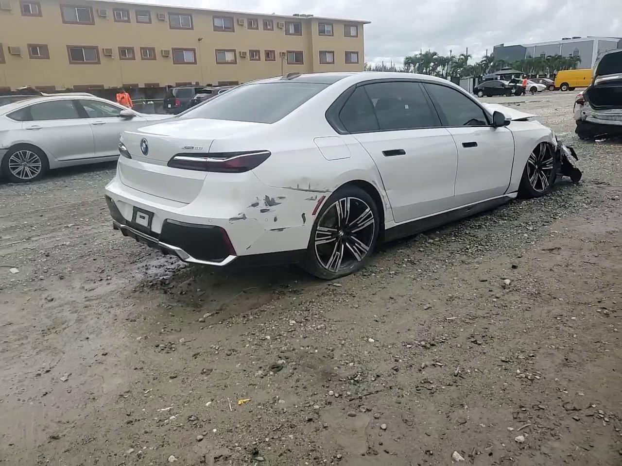 Фото: WBY53EJ05PCN64145