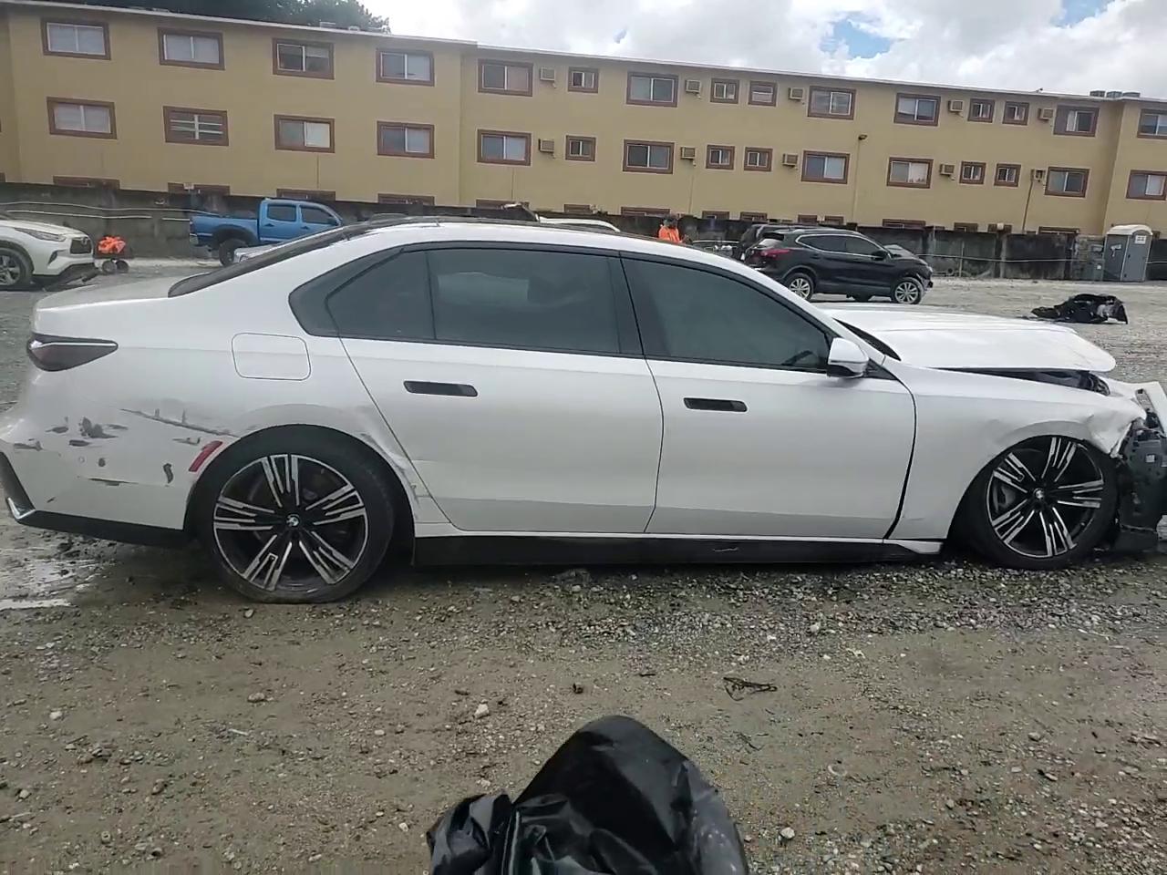 Фото: WBY53EJ05PCN64145