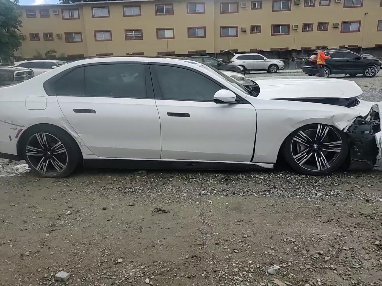 Фото: WBY53EJ05PCN64145