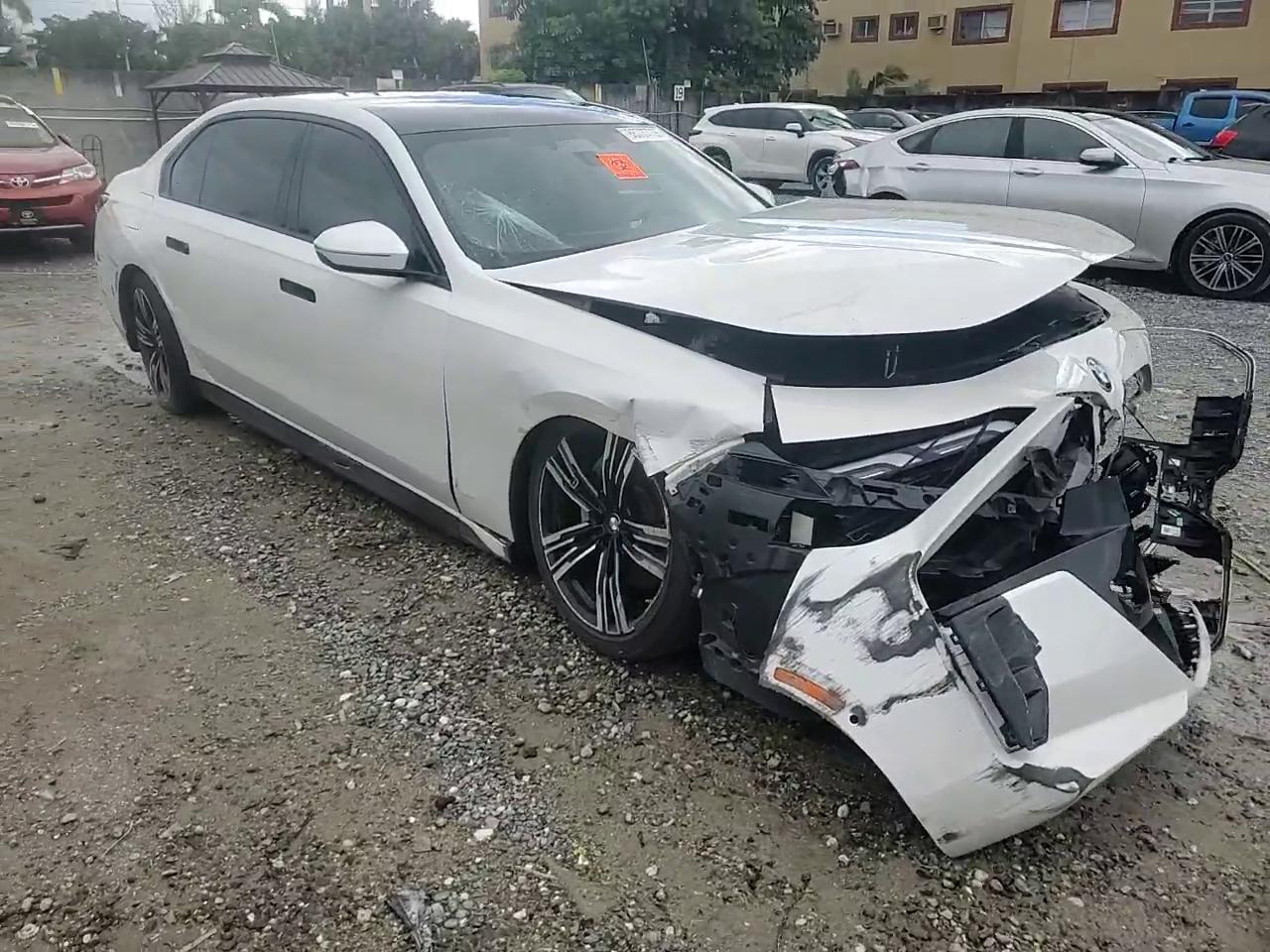 Фото: WBY53EJ05PCN64145