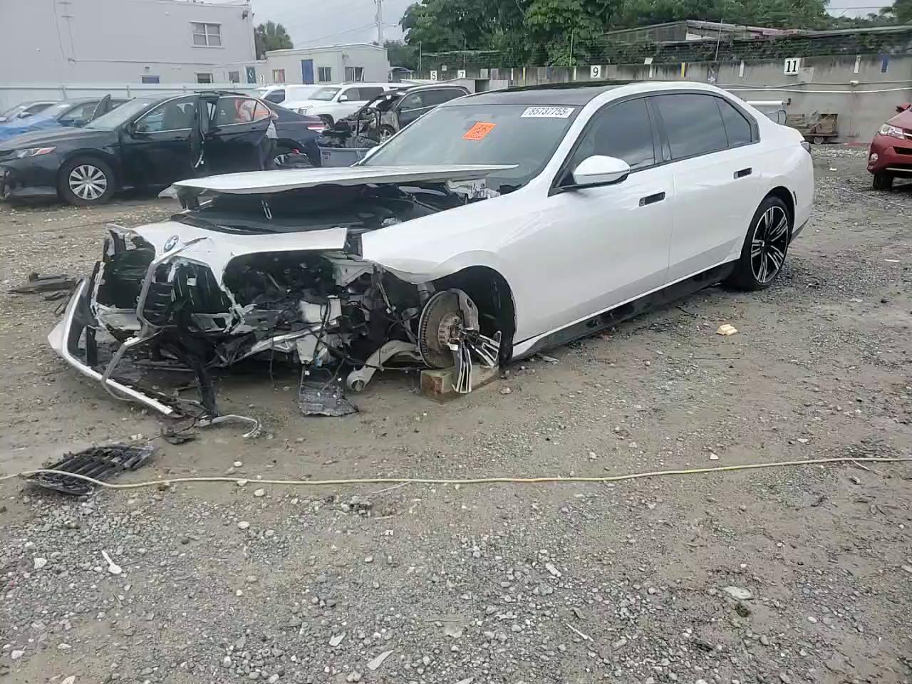 Фото: WBY53EJ05PCN64145