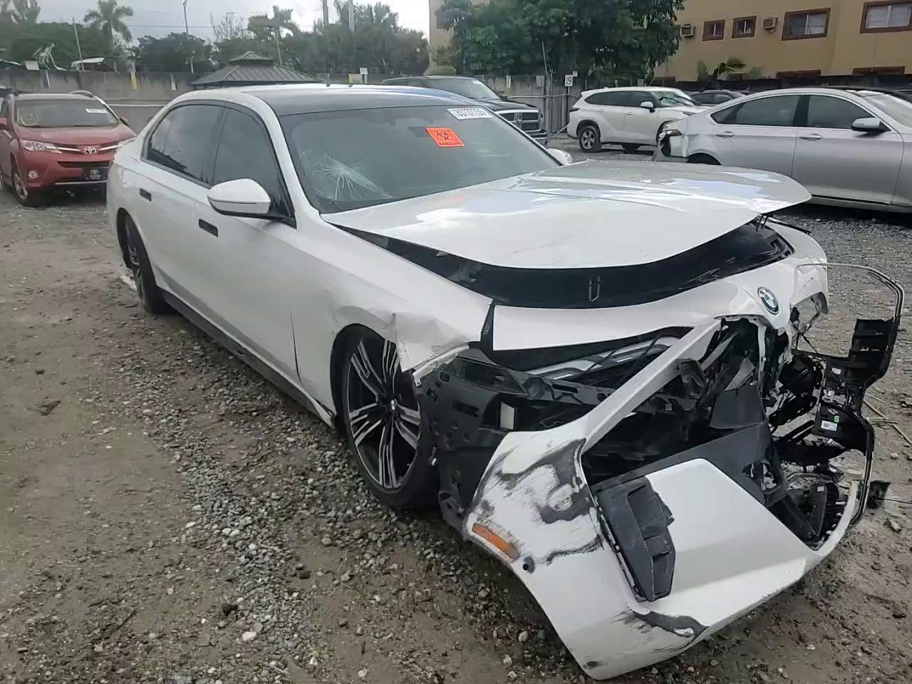 Фото: WBY53EJ05PCN64145