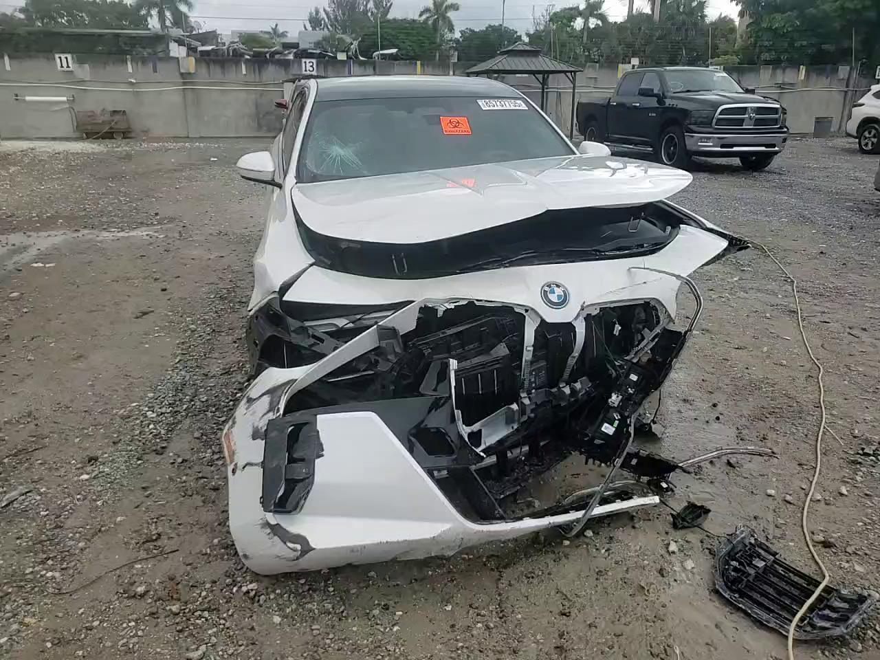 Фото: WBY53EJ05PCN64145