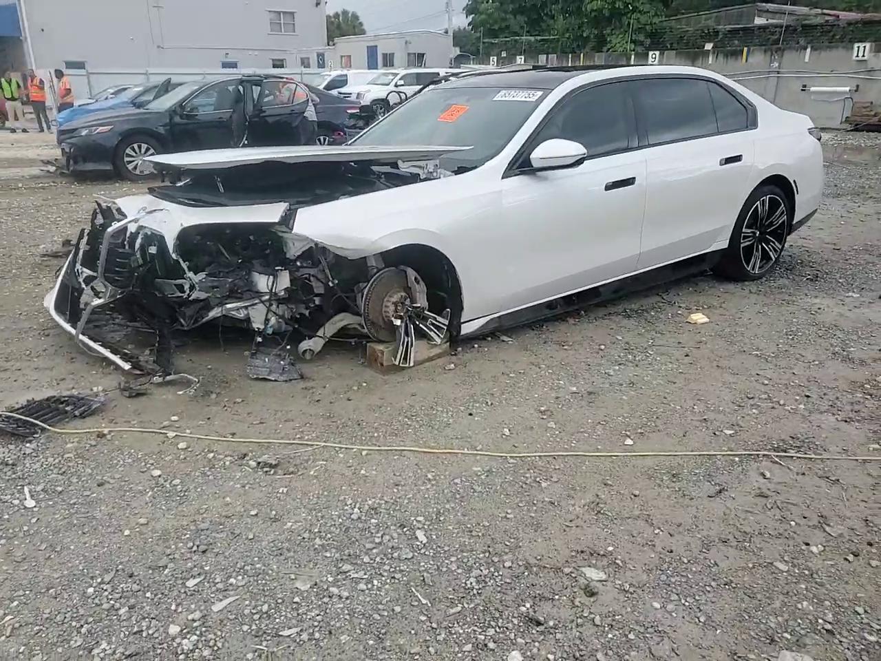 Фото: WBY53EJ05PCN64145