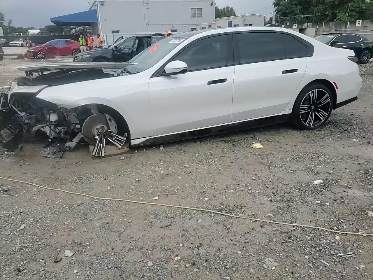 Фото: WBY53EJ05PCN64145