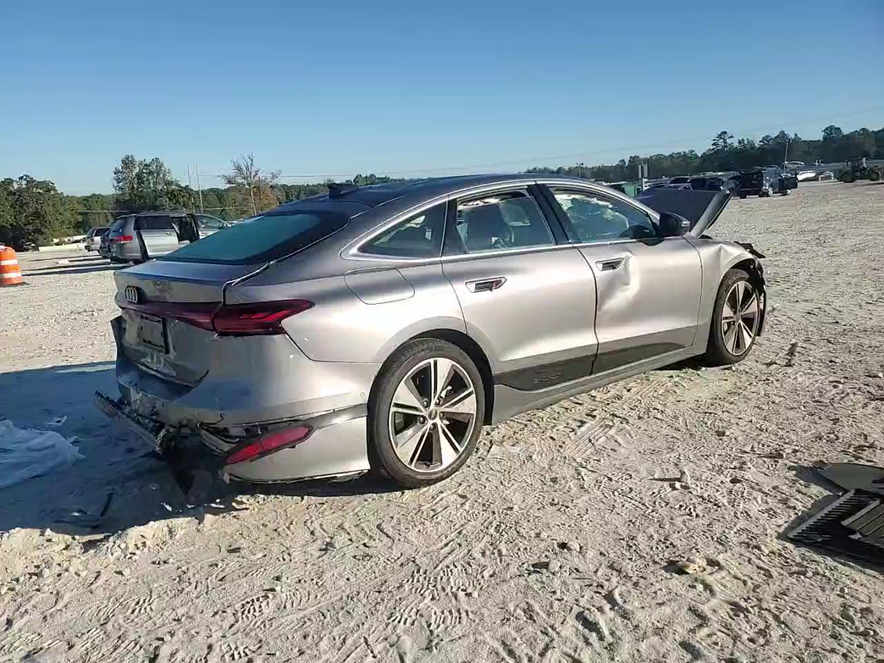 Фото: WAU2CAGH5SA020031