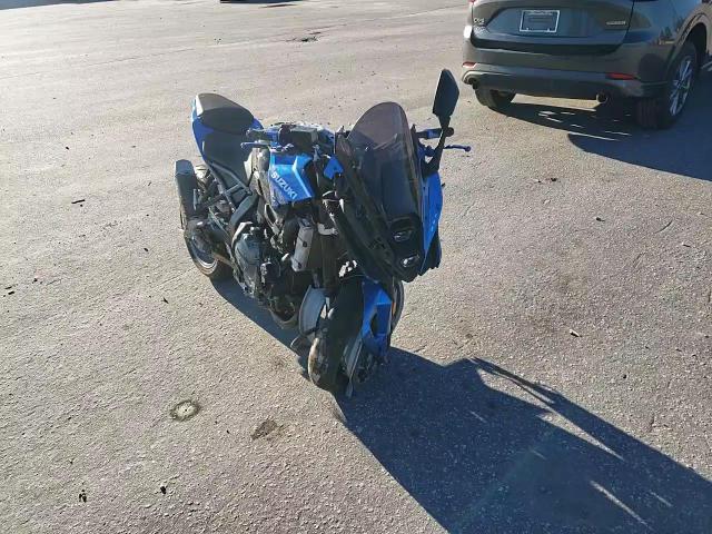2024 Suzuki Gsx800 F VIN: JS1EM13B4R7100162 Lot: 86993145