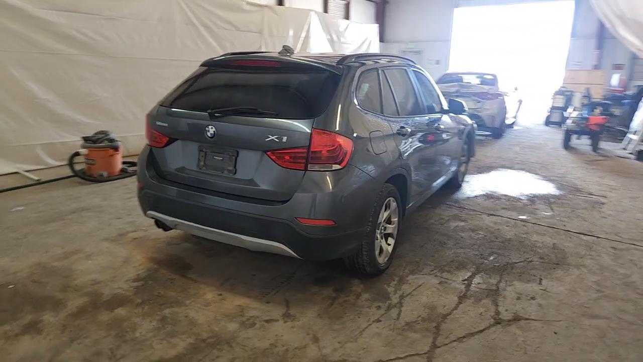 Фото: WBAVM1C54FVW56850