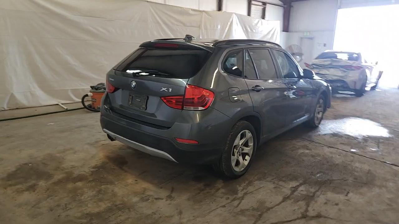 Фото: WBAVM1C54FVW56850