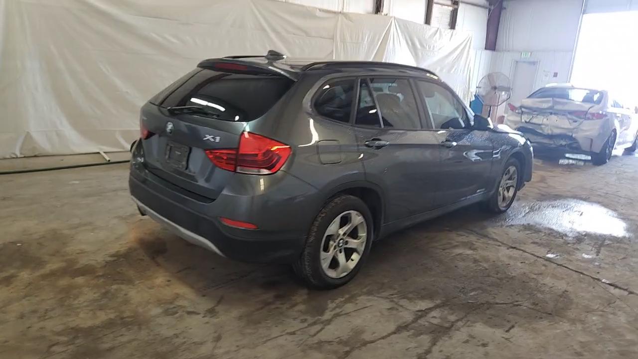 Фото: WBAVM1C54FVW56850