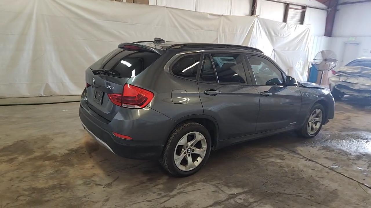 Фото: WBAVM1C54FVW56850