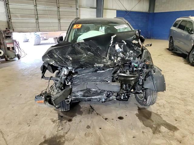 2015 Jeep Compass Latitude VIN: 1C4NJDEB2FD170155 Lot: 84920955