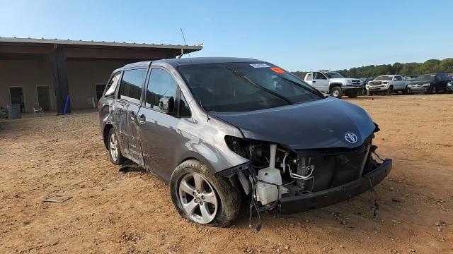 2013 Toyota Sienna VIN: 5TDZK3DC2DS385247 Lot: 82347065