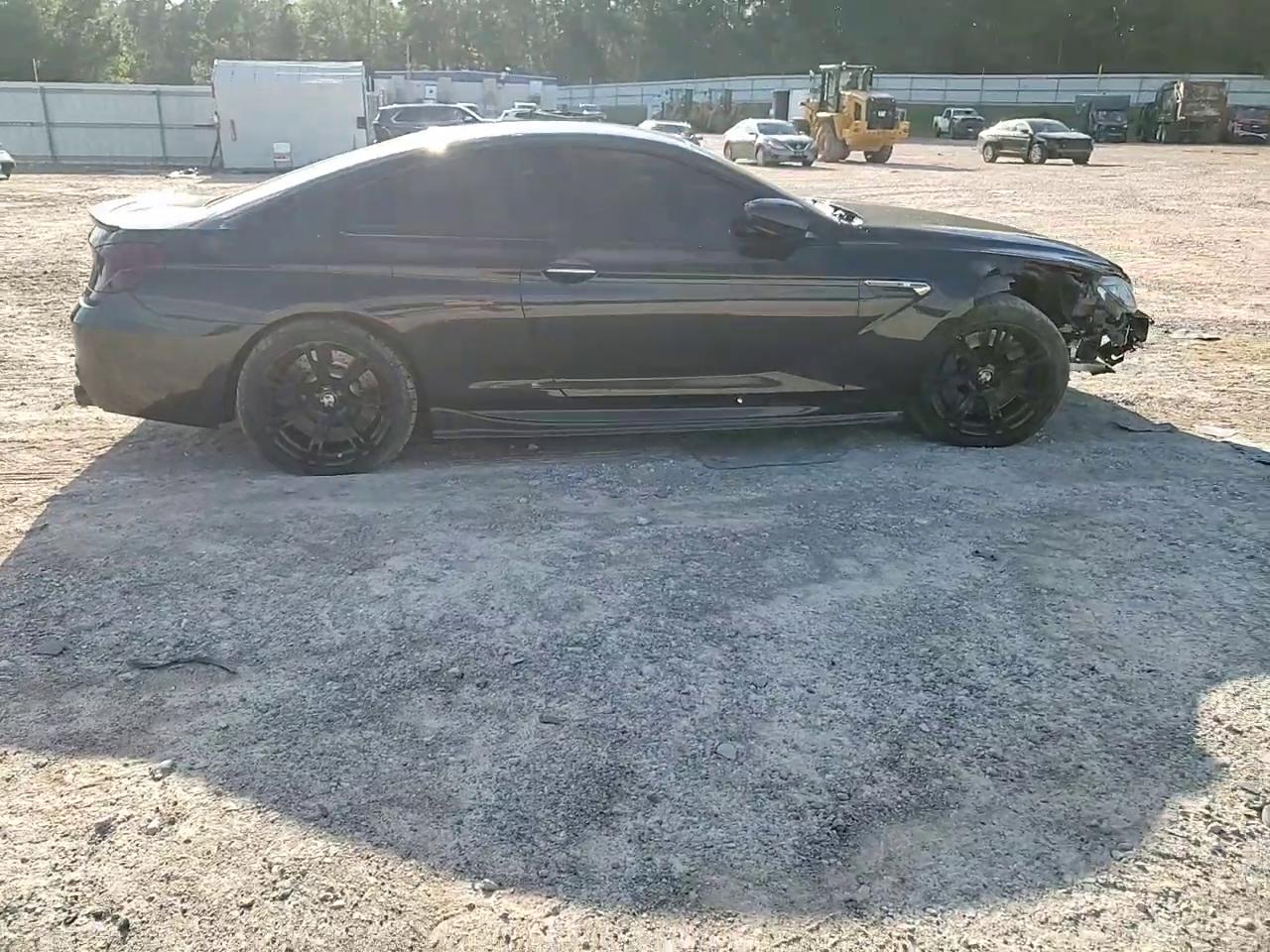 Фото: WBSLX9C54FD160719