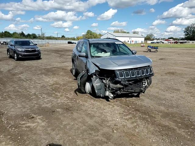 2018 Jeep Compass Latitude VIN: 3C4NJDBB8JT354863 Lot: 85850875