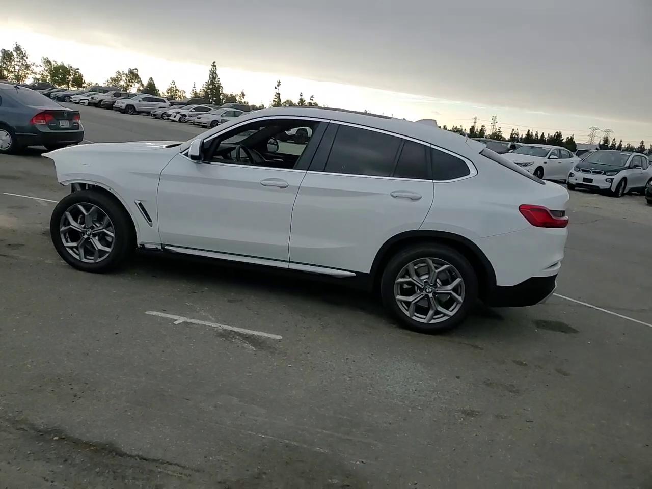 Фото: 5UX2V1C01M9H64809