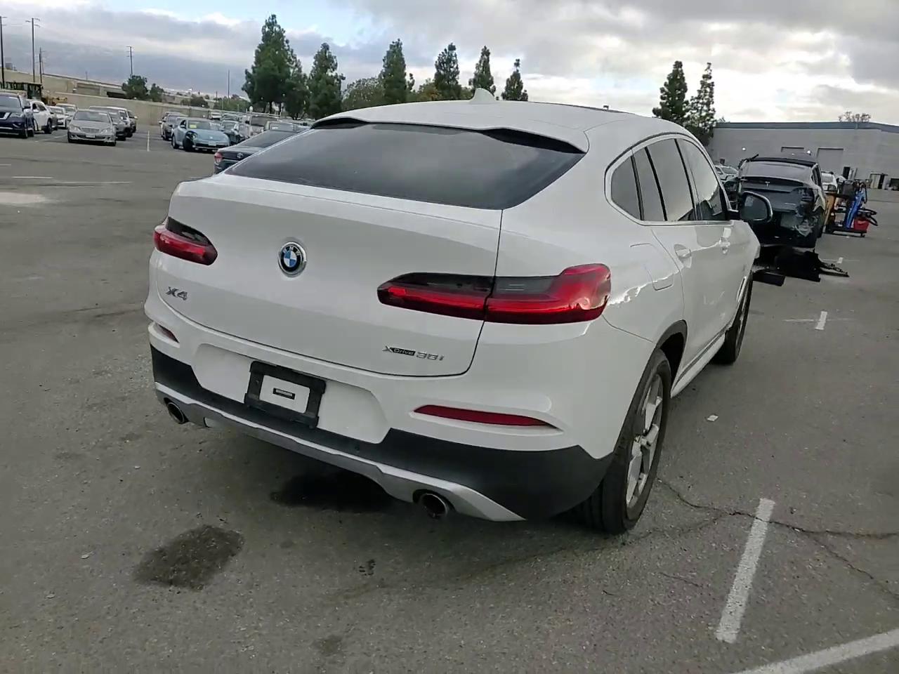 Фото: 5UX2V1C01M9H64809