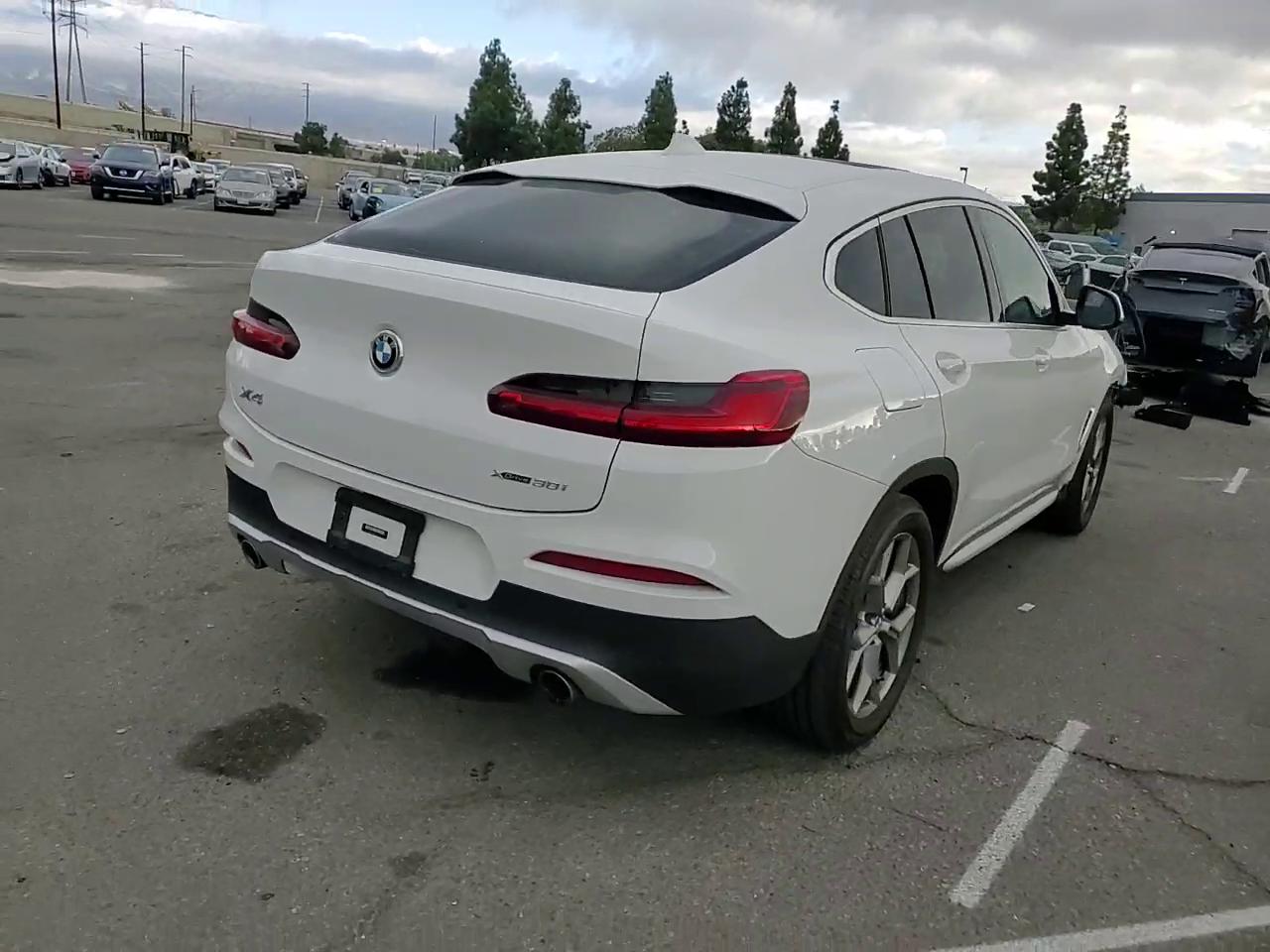 Фото: 5UX2V1C01M9H64809