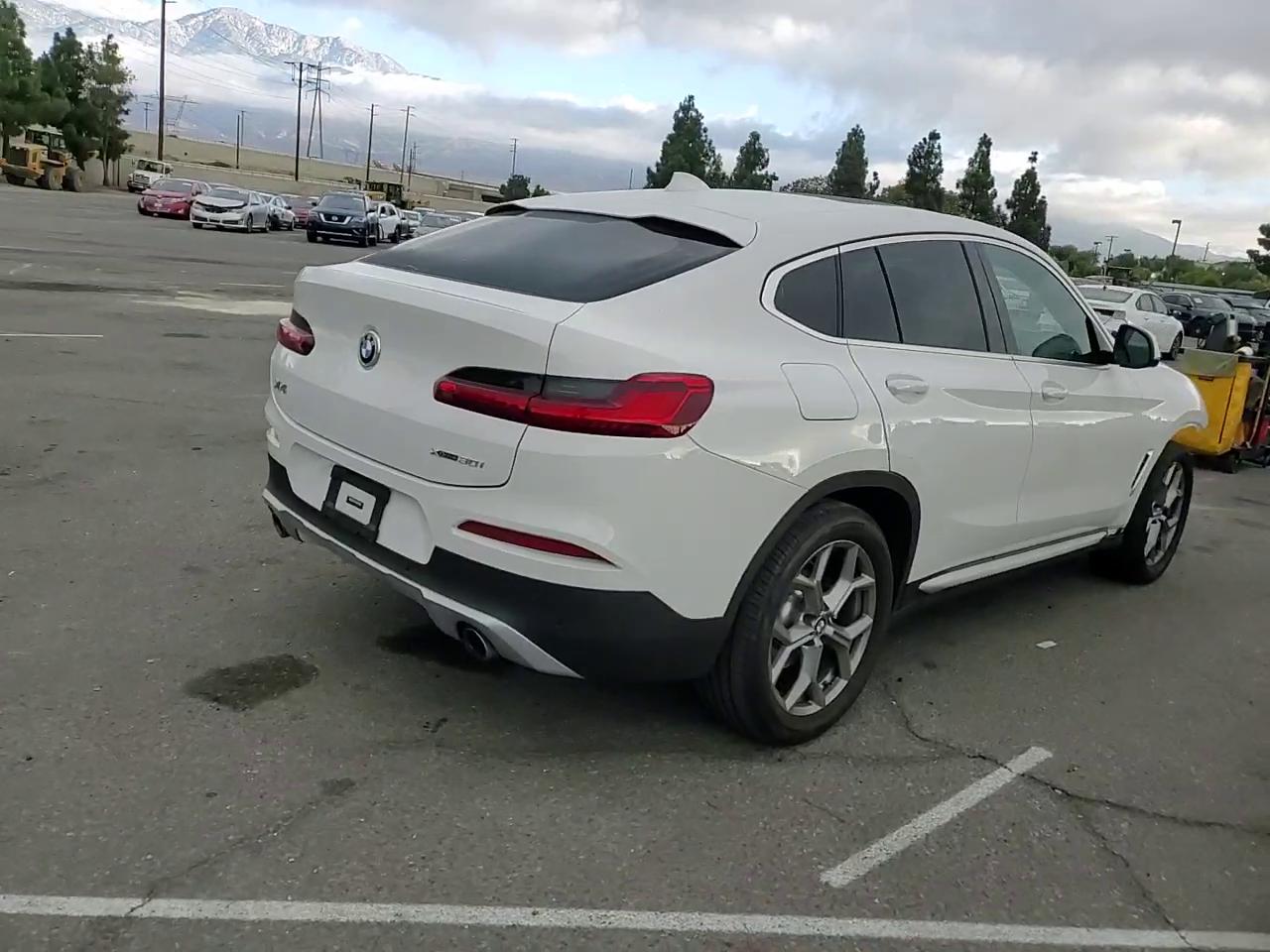 Фото: 5UX2V1C01M9H64809