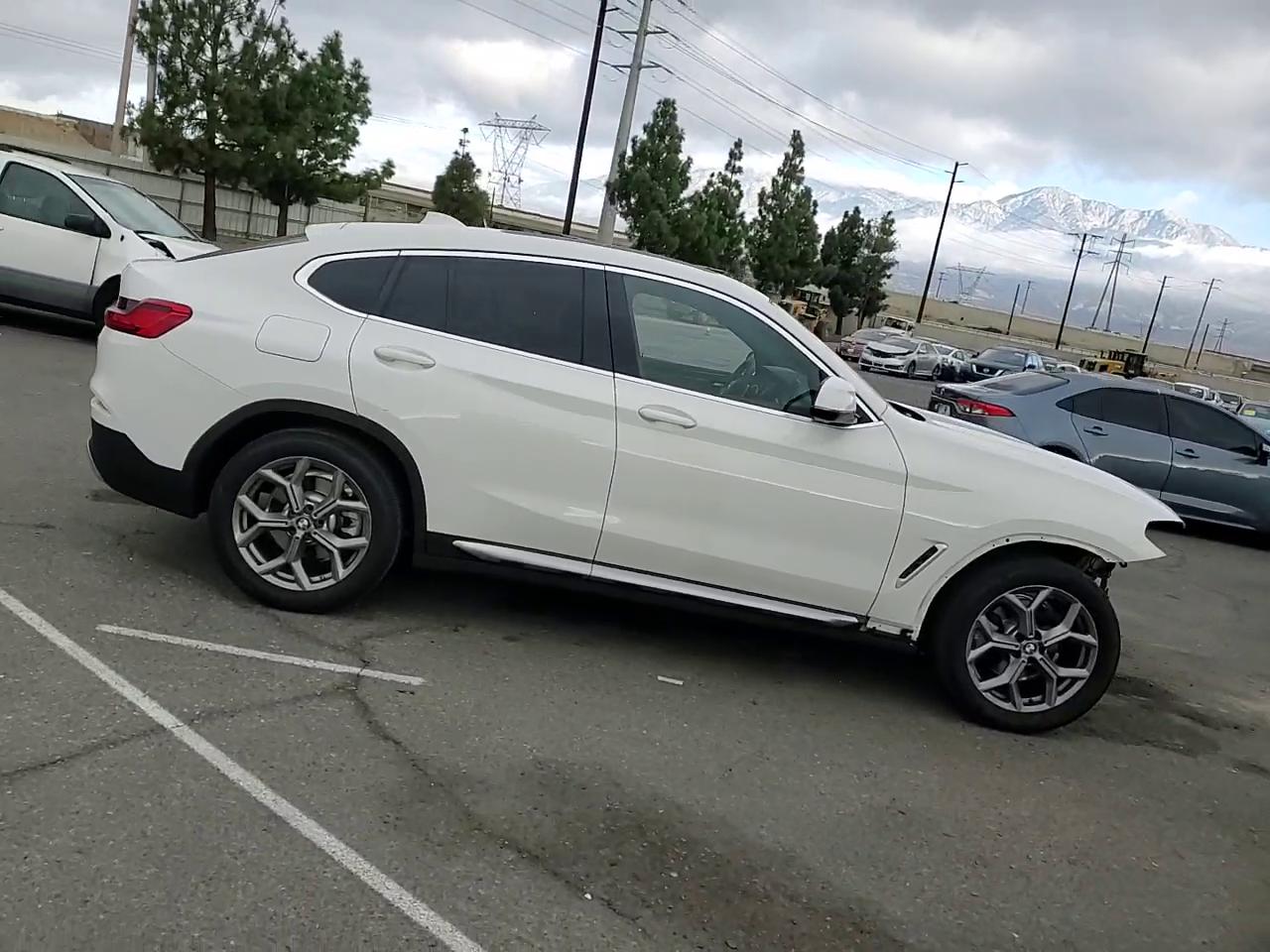 Фото: 5UX2V1C01M9H64809