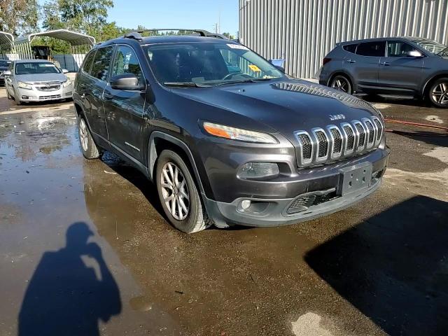 2016 Jeep Cherokee Latitude VIN: 1C4PJMCS3GW102559 Lot: 86258525