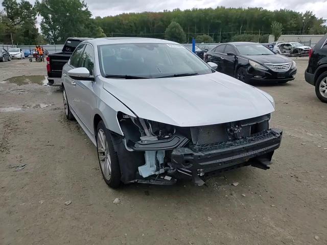2017 Volkswagen Passat Sel Premium VIN: 1VWCT7A31HC049866 Lot: 82351605