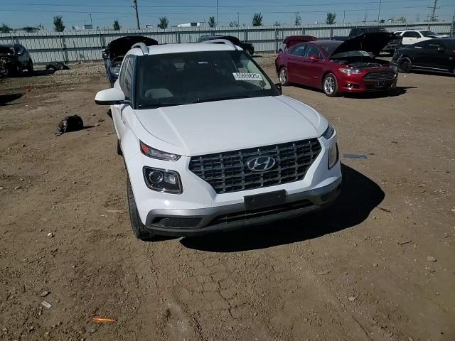 2021 Hyundai Venue Sel VIN: KMHRC8A32MU108135 Lot: 85869825
