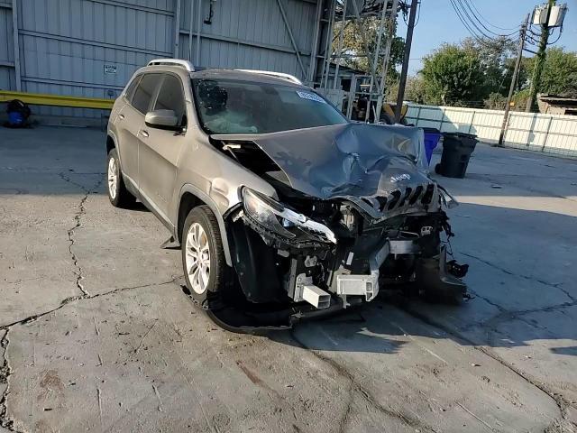 2019 Jeep Cherokee Latitude VIN: 1C4PJLCB7KD388155 Lot: 85749355