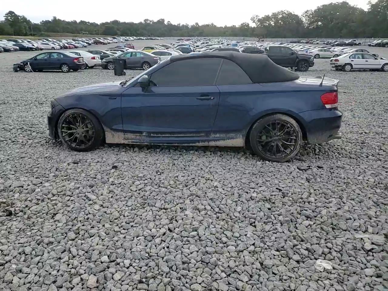 Фото: WBAUN7C53BVM25153