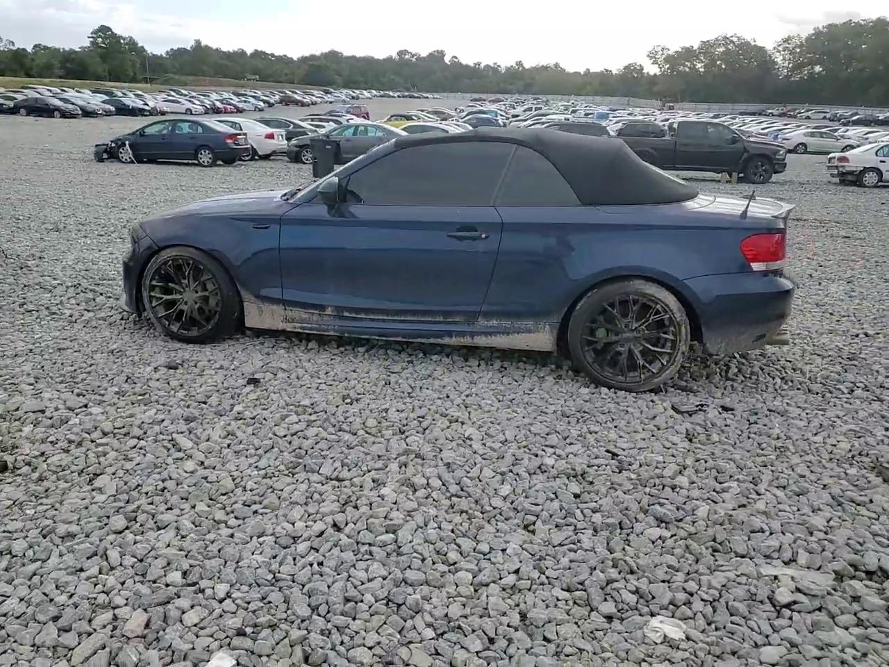 Фото: WBAUN7C53BVM25153