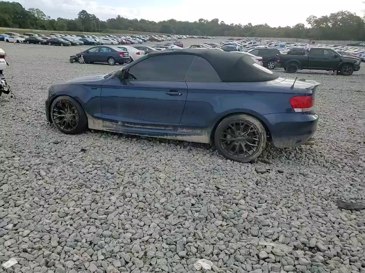 Фото: WBAUN7C53BVM25153