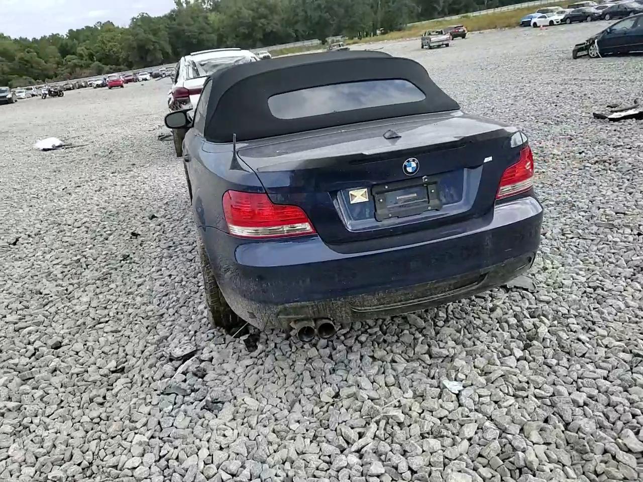 Фото: WBAUN7C53BVM25153