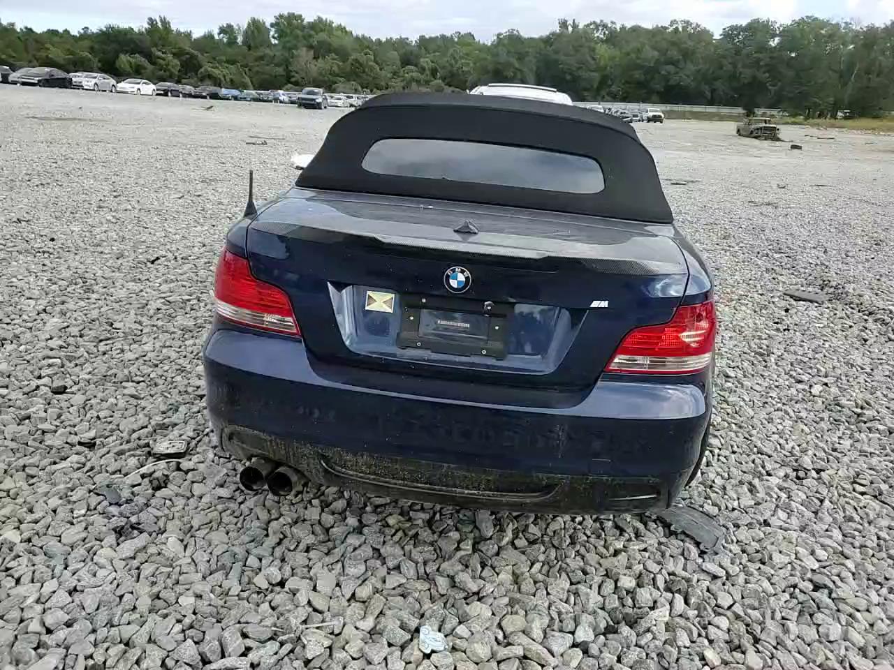 Фото: WBAUN7C53BVM25153