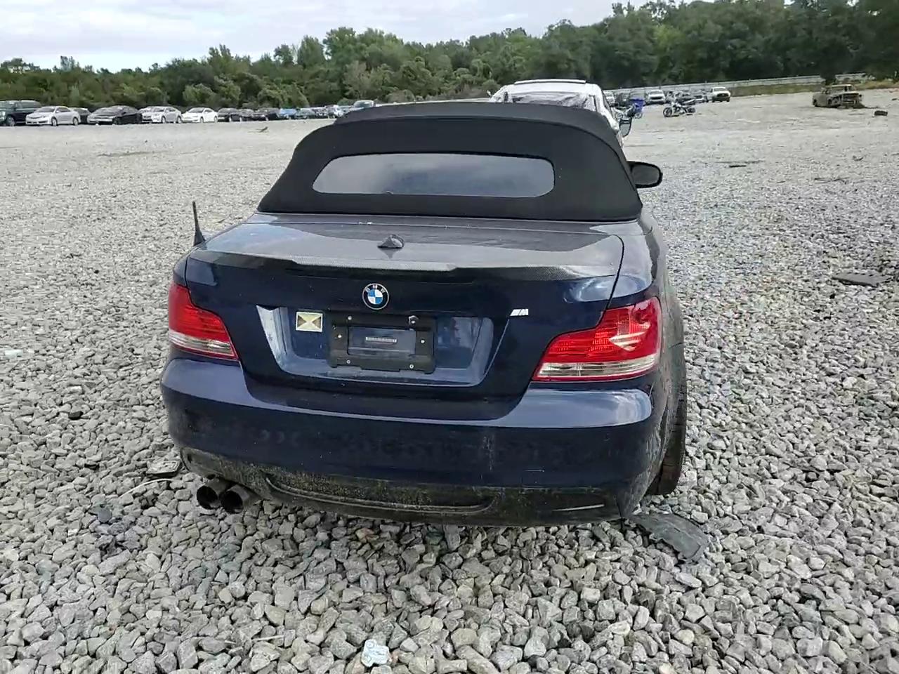 Фото: WBAUN7C53BVM25153