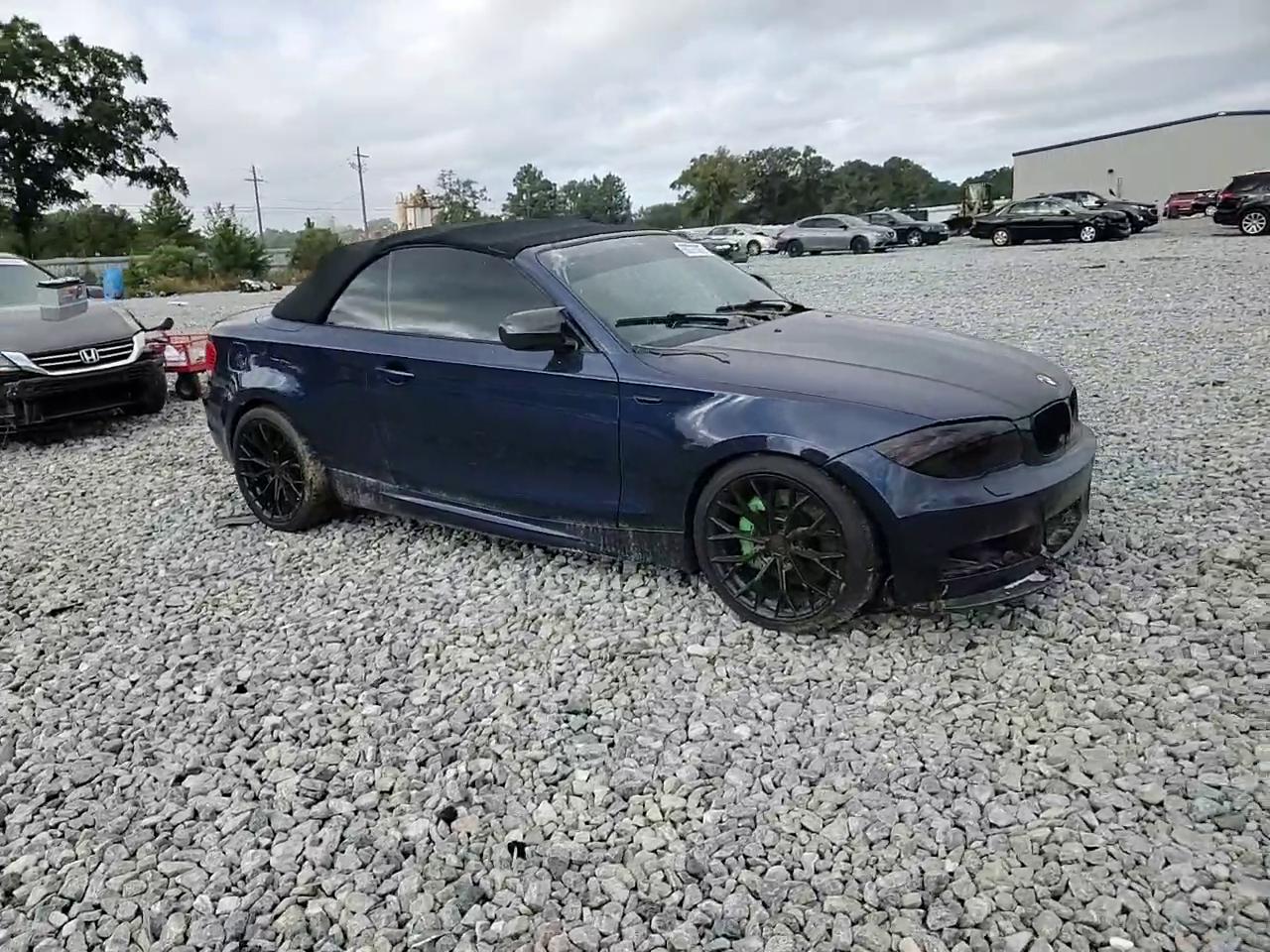 Фото: WBAUN7C53BVM25153