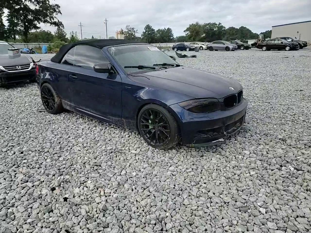 Фото: WBAUN7C53BVM25153