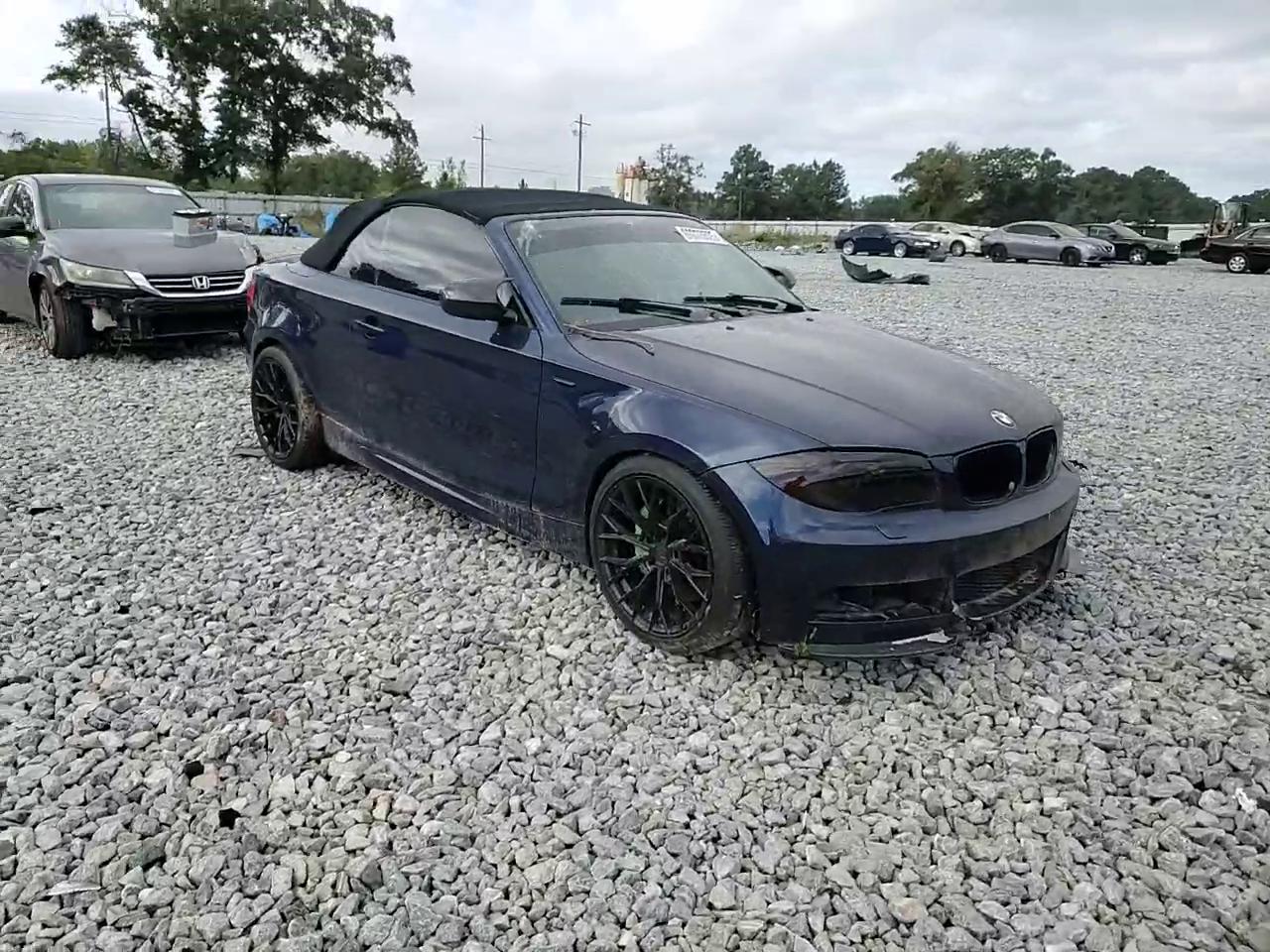 Фото: WBAUN7C53BVM25153