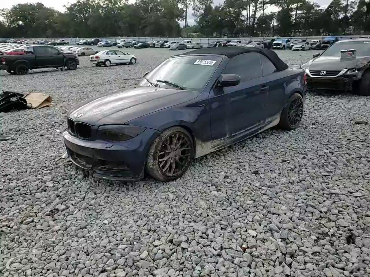 Фото: WBAUN7C53BVM25153