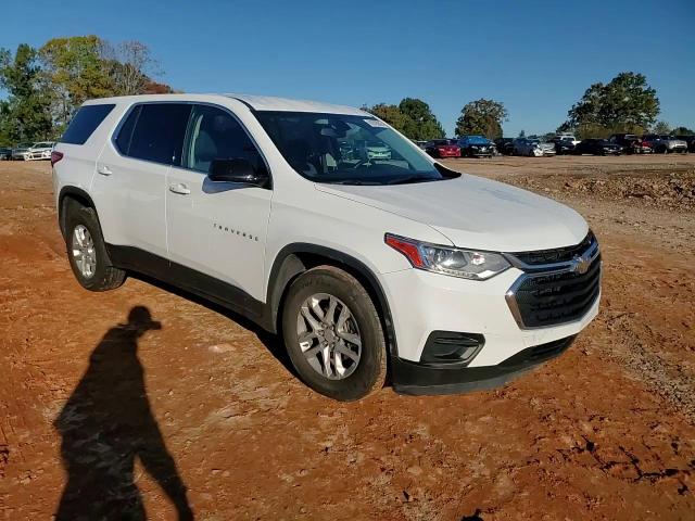 2019 Chevrolet Traverse Ls VIN: 1GNERFKW7KJ288233 Lot: 91010245