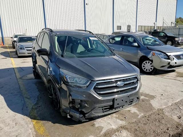 2017 Ford Escape Se VIN: 1FMCU9G92HUB80267 Lot: 87454075