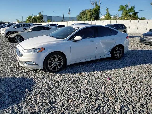 2017 Ford Fusion Se VIN: 3FA6P0H76HR212281 Lot: 82520095