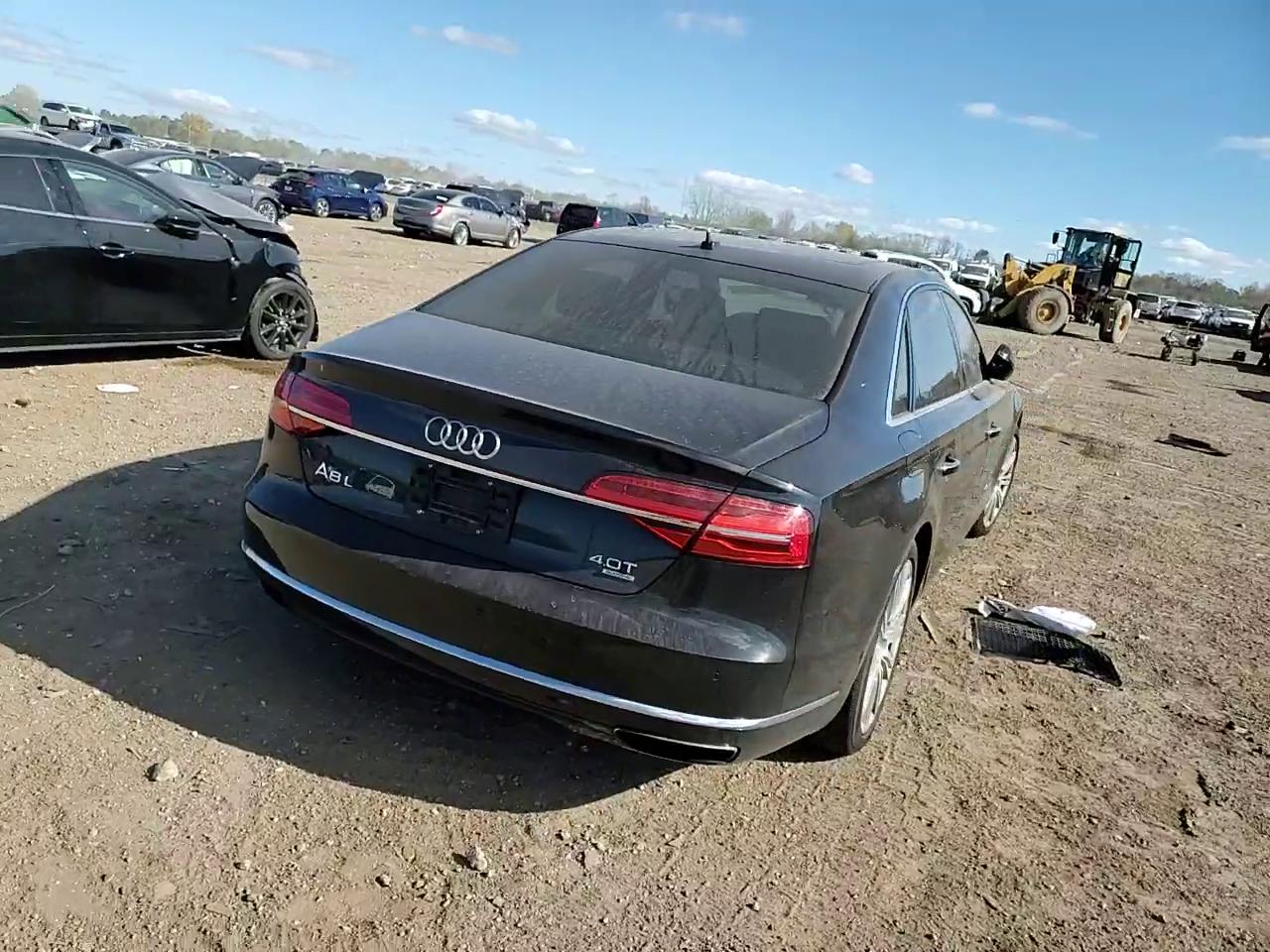 Фото: WAU32AFD4FN007582